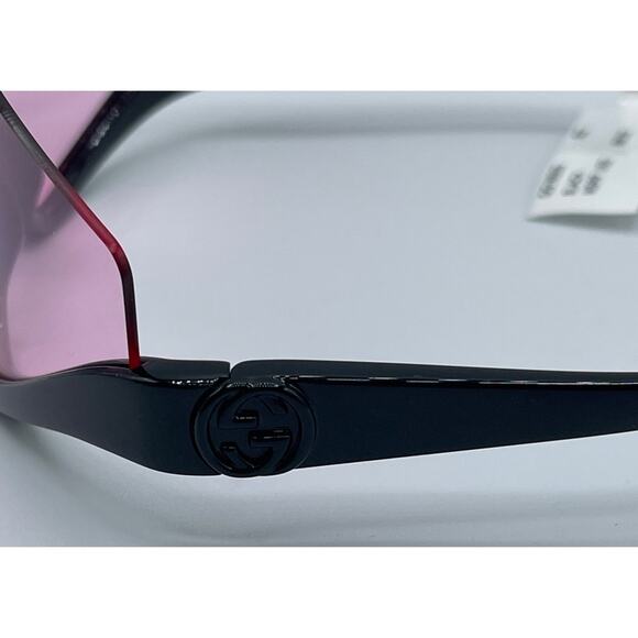 GUCCI Shield GG1650S 002 Black Pink Unisex Sunglasses display picture 3